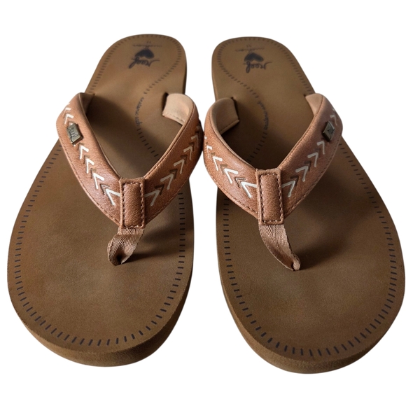 Reef Women's Beachbreak Flip Flops Cushioned Arch Support Sandals Size 11 NWOT - Picture 1 of 11